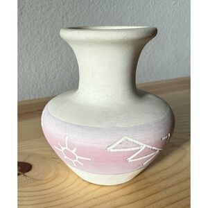 Vintage Native Sioux Pottery 3.5" Bud Vase Eglehawk Signed, white violet &pink